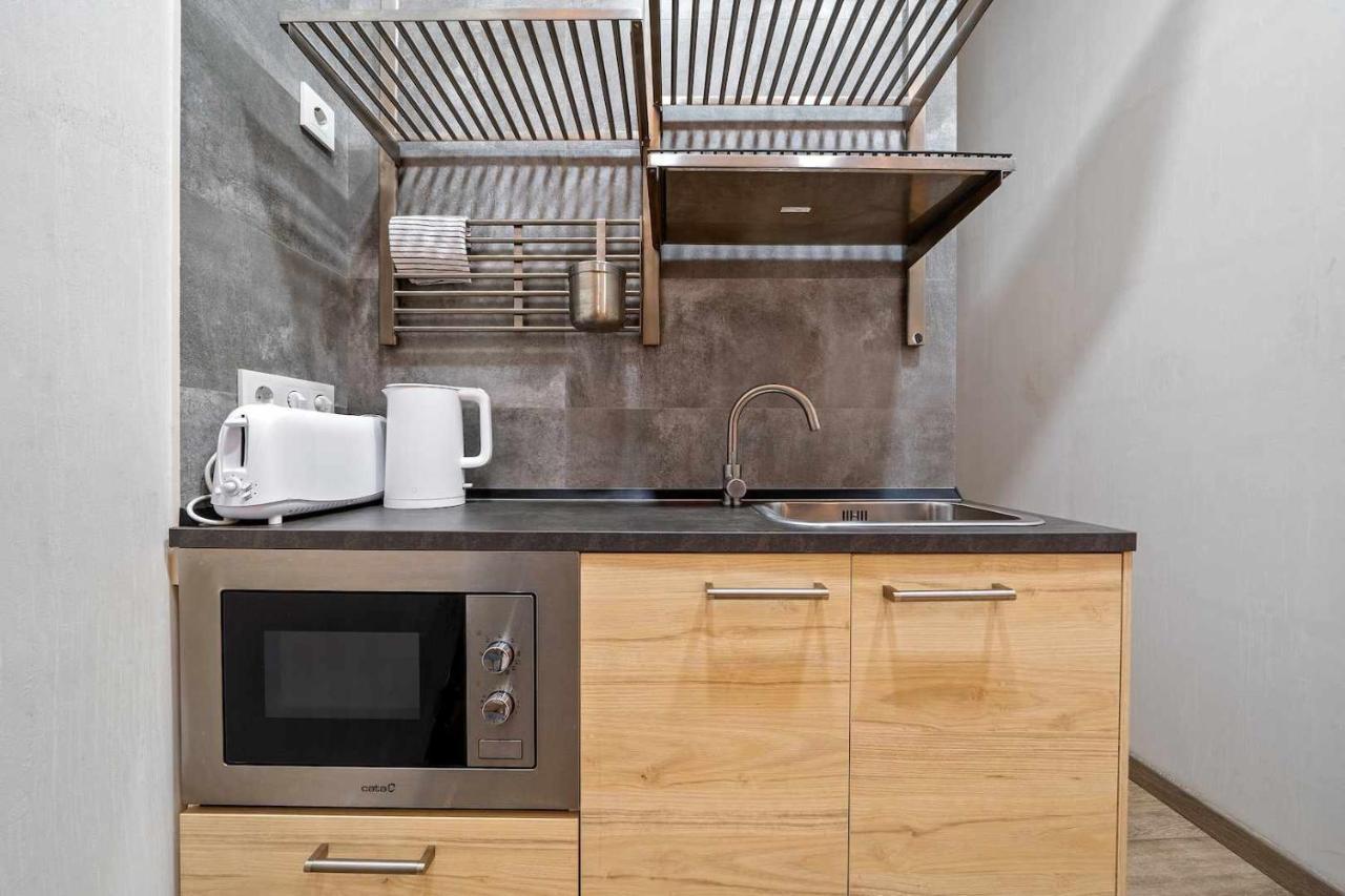 Apartments Lilia เรวส์ ห้อง รูปภาพ