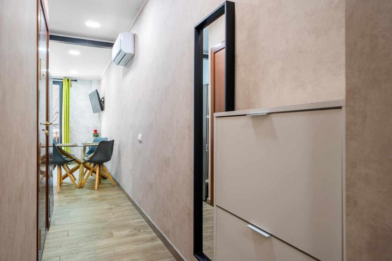 Apartments Lilia เรวส์ ห้อง รูปภาพ
