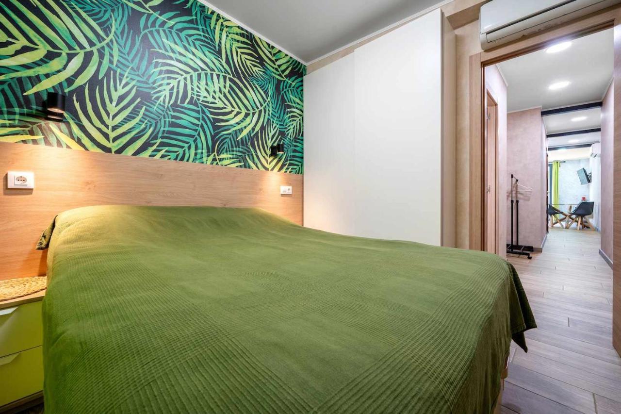 Apartments Lilia เรวส์ ห้อง รูปภาพ