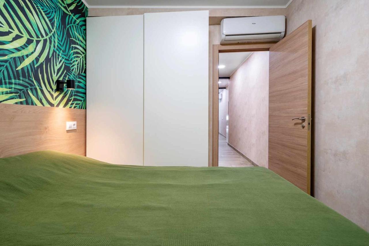 Apartments Lilia เรวส์ ห้อง รูปภาพ