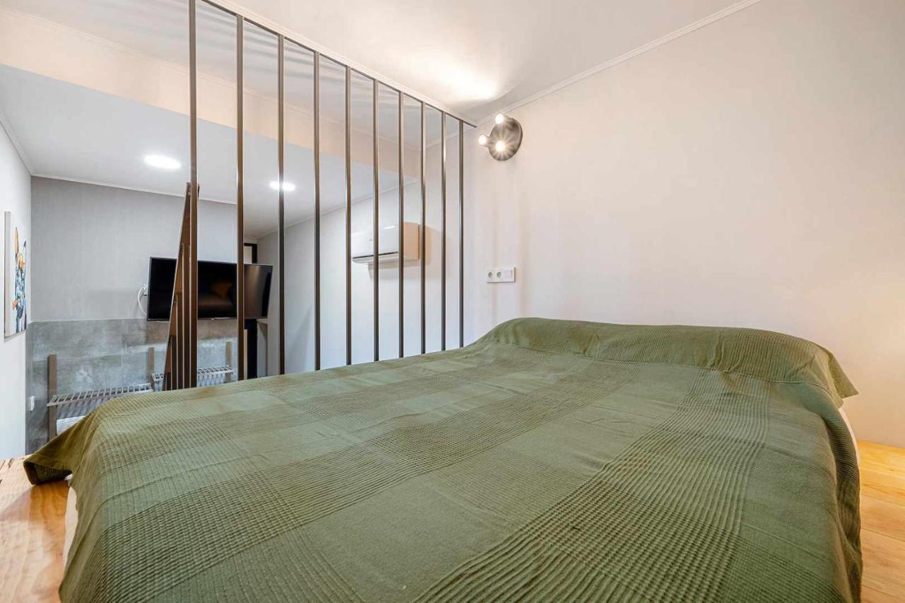 Apartments Lilia เรวส์ ห้อง รูปภาพ